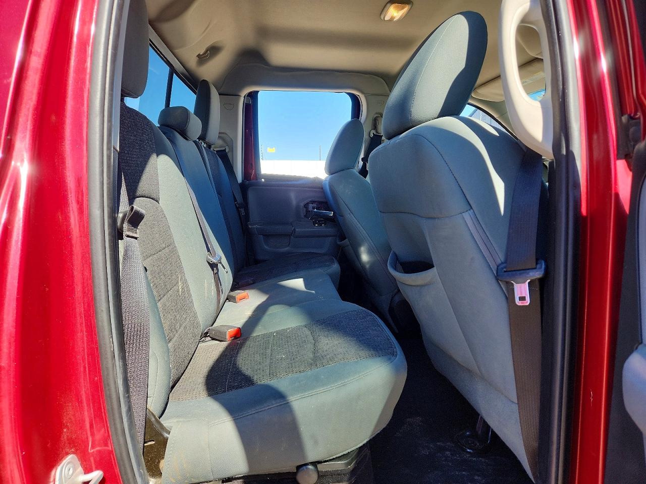 2014 RAM 1500 SLT photo 10