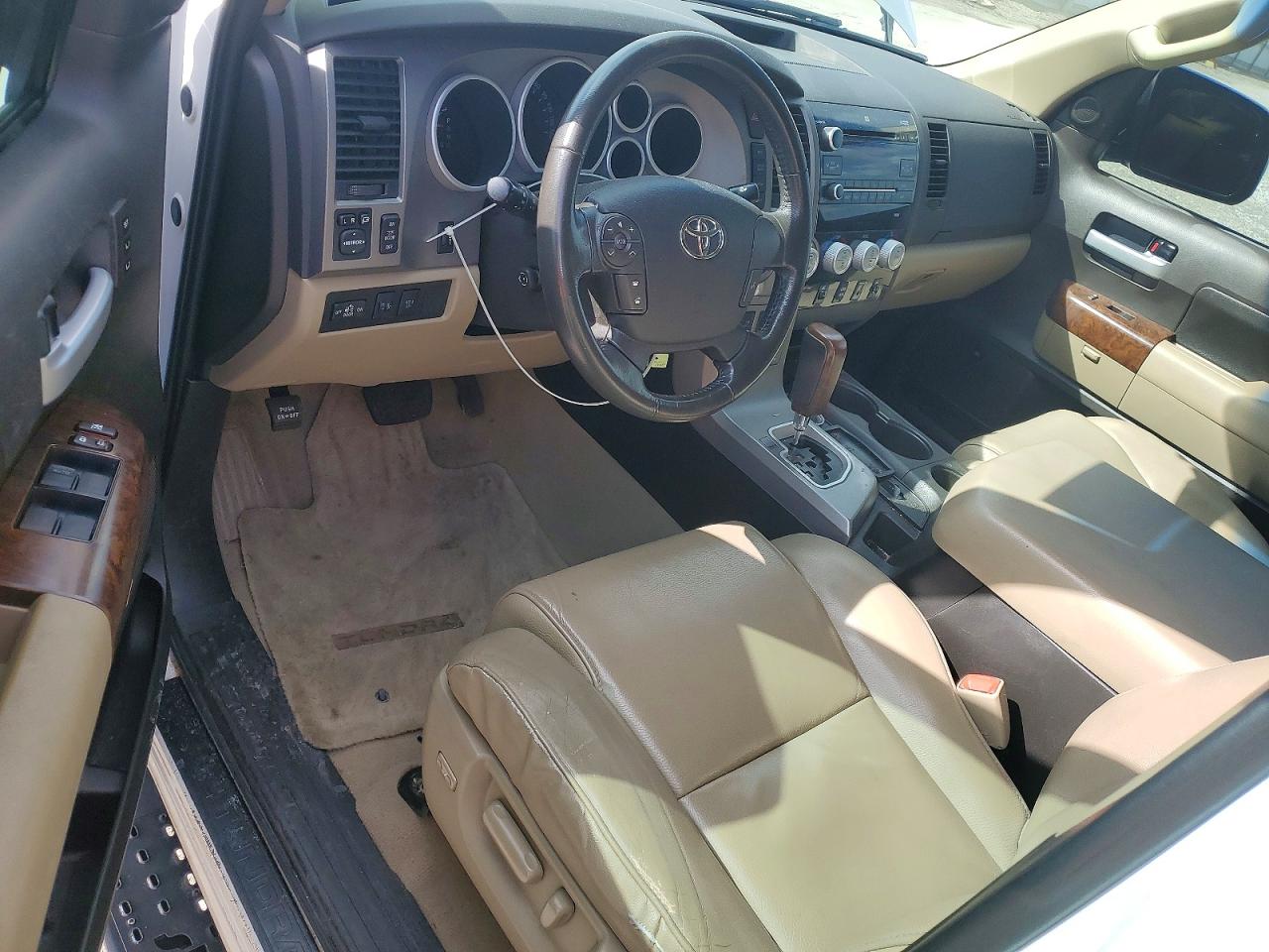 2010 TOYOTA TUNDRA photo 8
