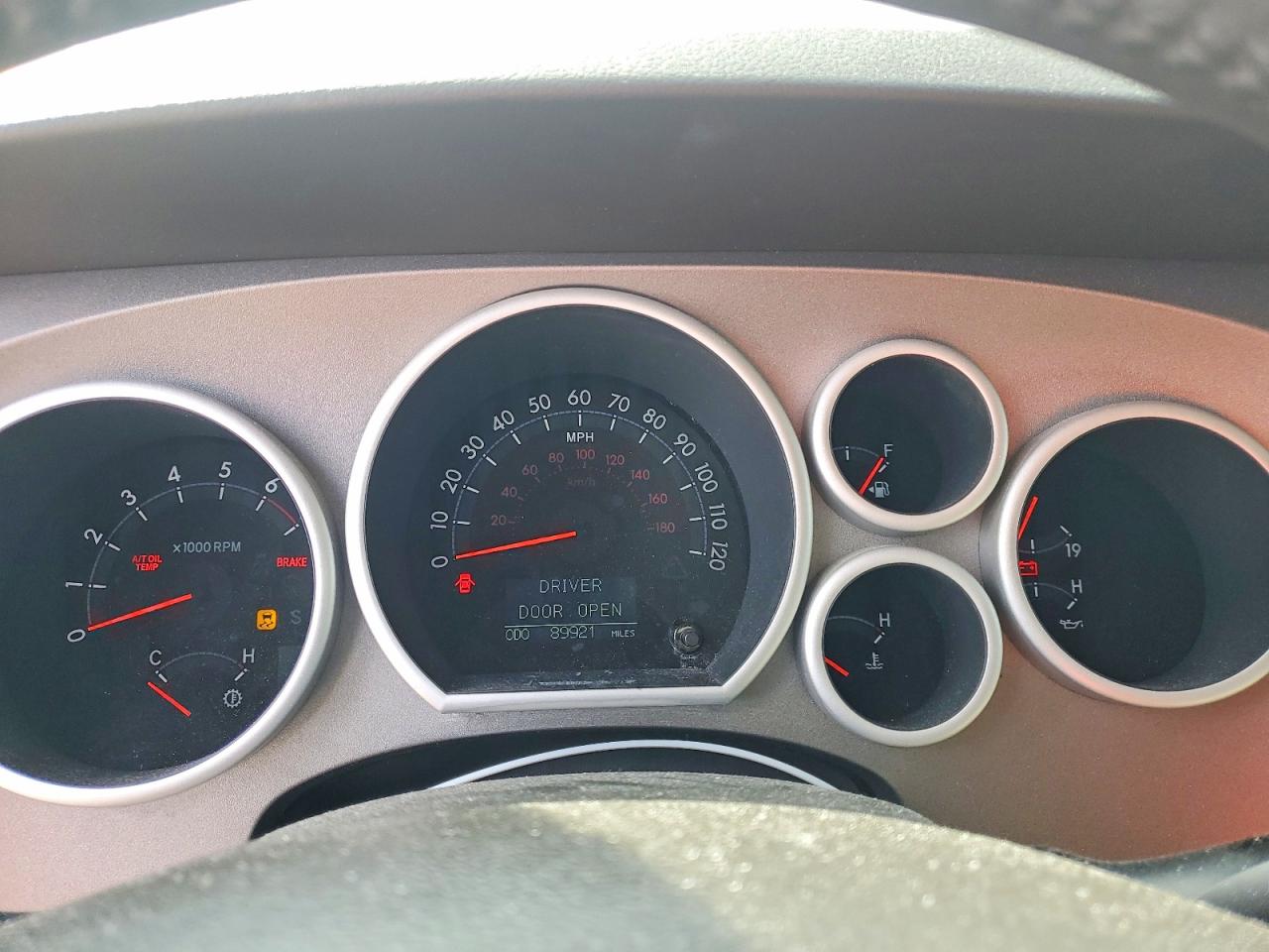 2010 TOYOTA TUNDRA photo 9