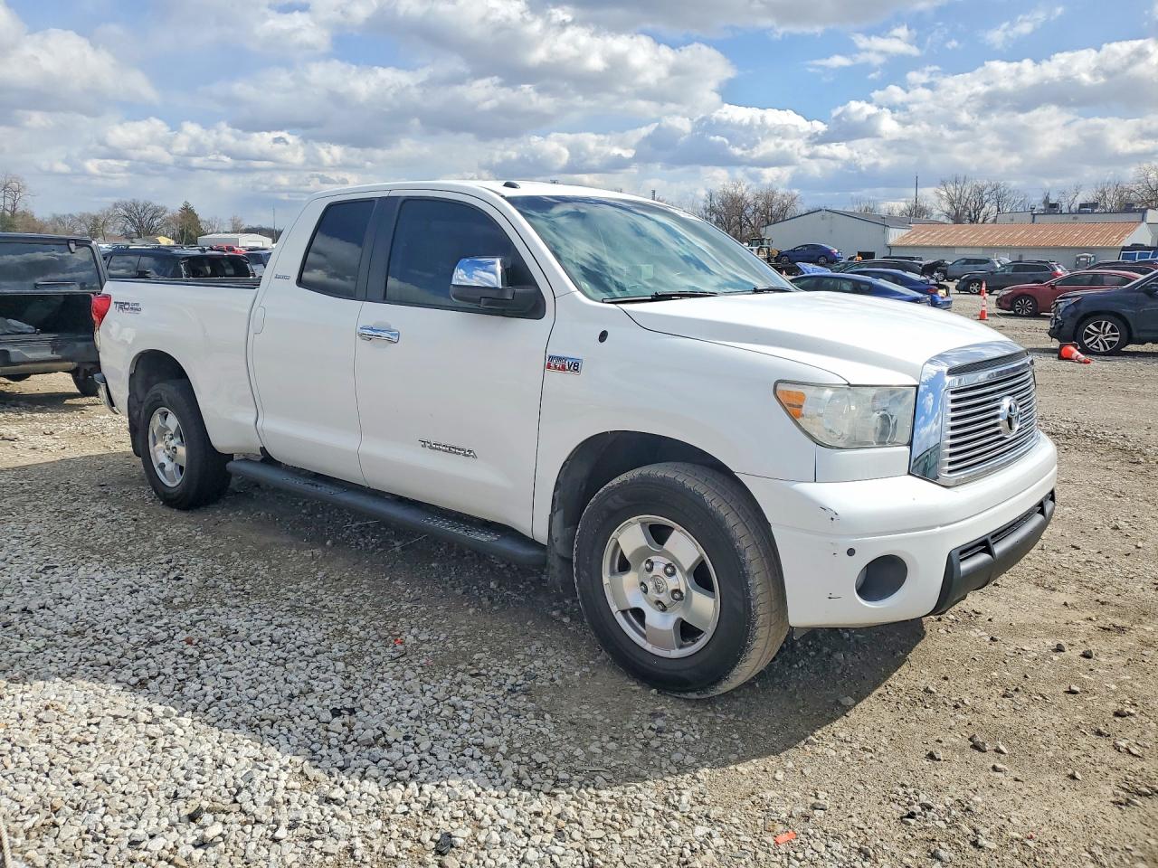 2010 TOYOTA TUNDRA photo 4
