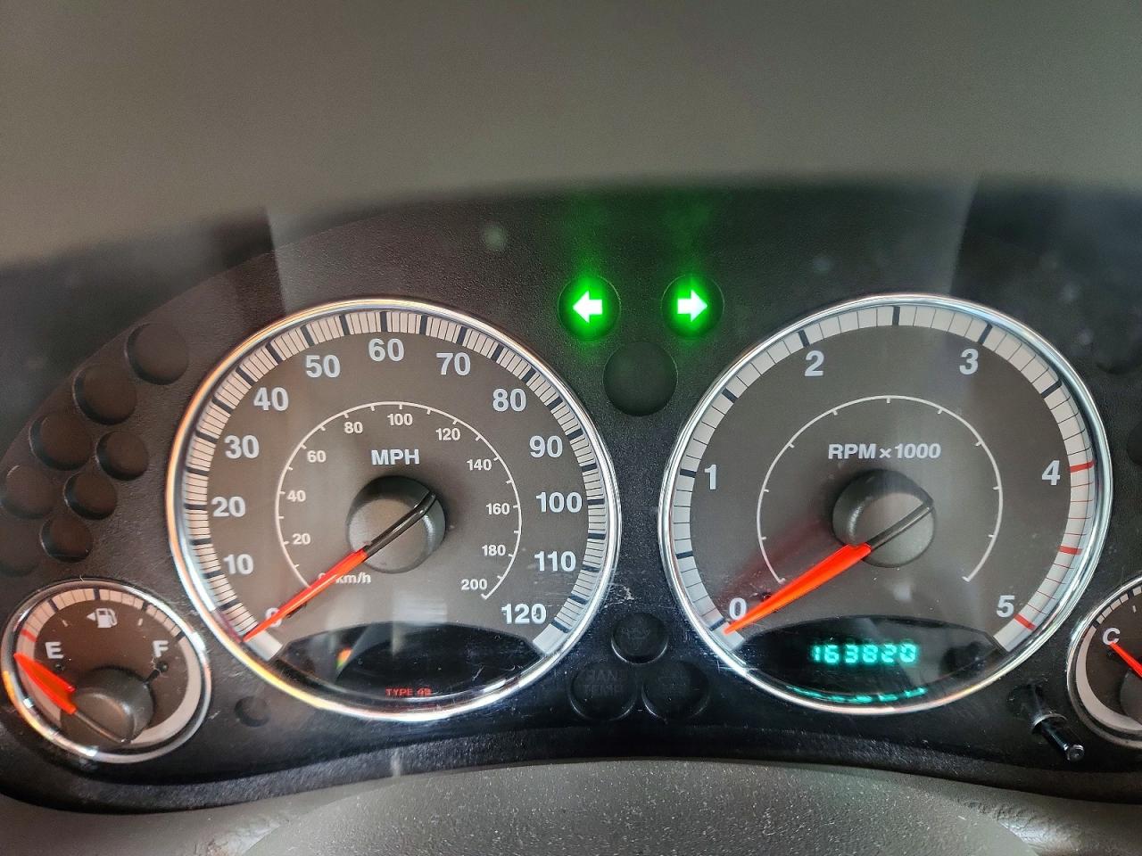 2005 JEEP LIBERTY LIMITED photo 17