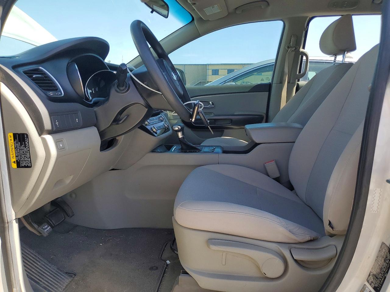 2017 KIA SEDONA photo 13