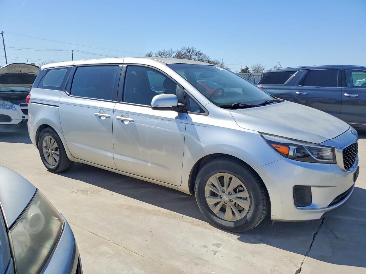2017 KIA SEDONA photo 7
