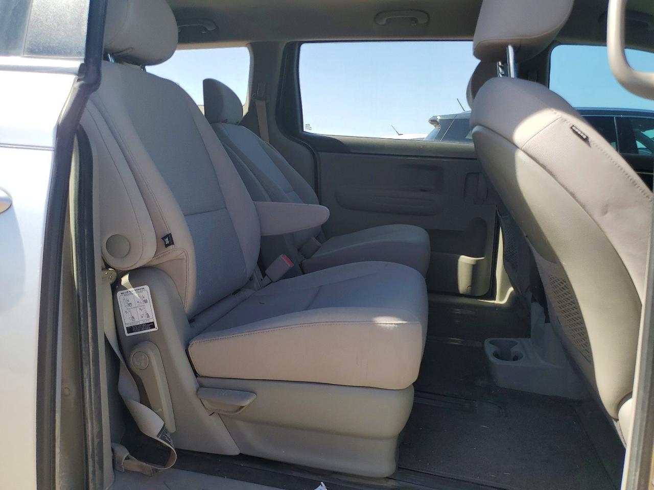2017 KIA SEDONA photo 21