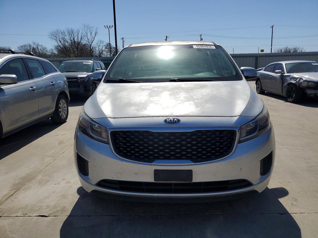 2017 KIA SEDONA photo 9