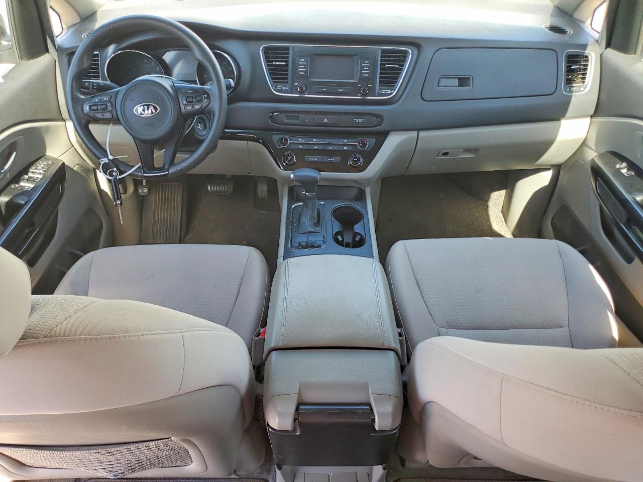 2017 KIA SEDONA photo 15