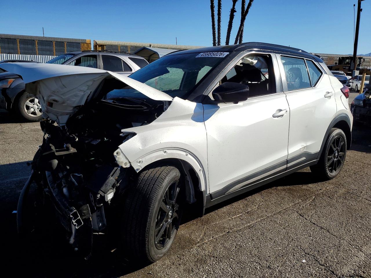 2022 NISSAN KICKS