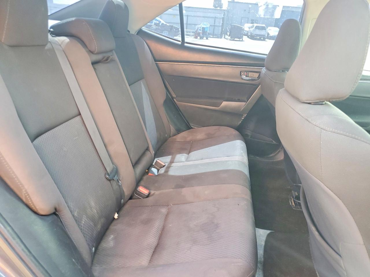 2017 TOYOTA COROLLA LE photo 10