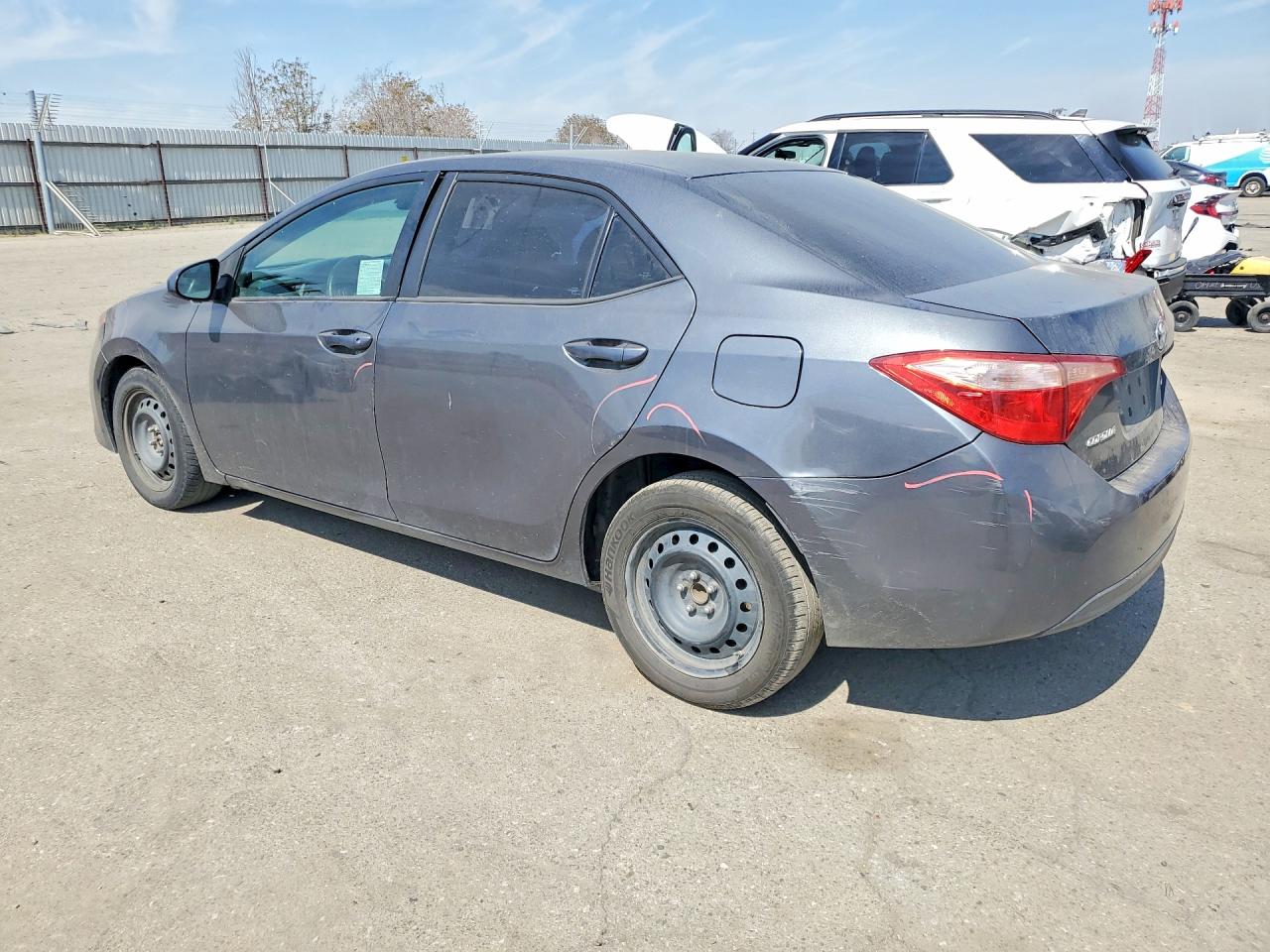 2017 TOYOTA COROLLA LE photo 2