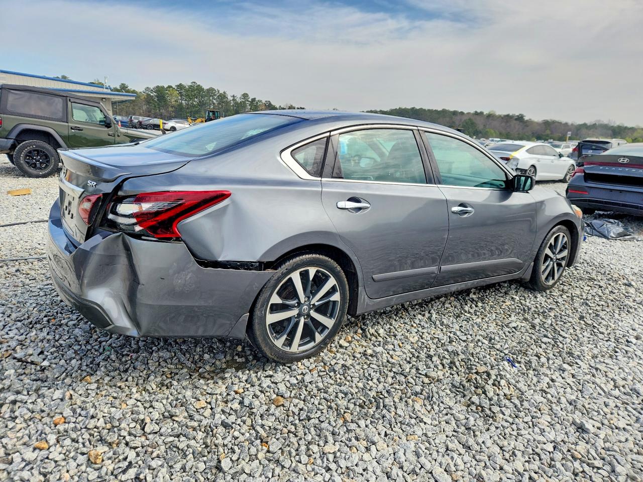2017 NISSAN ALTIMA 2.5 SR photo 5