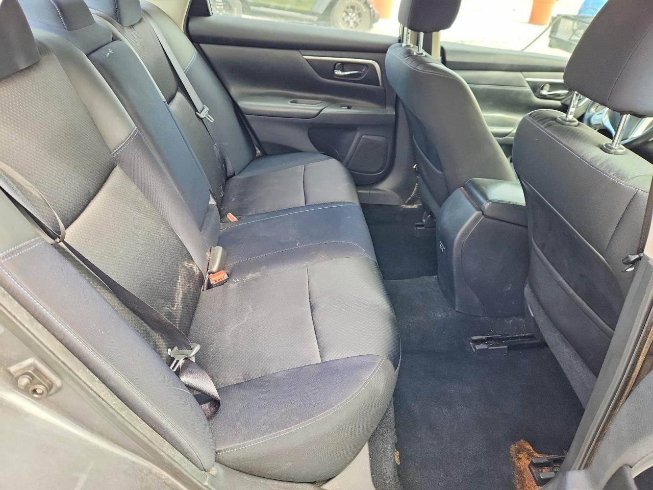 2017 NISSAN ALTIMA 2.5 SR photo 19