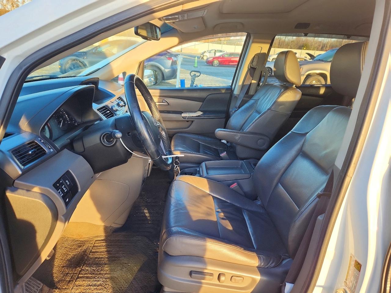 2012 HONDA ODYSSEY EXL photo 19