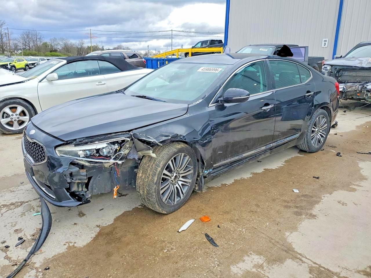 2014 KIA CADENZA