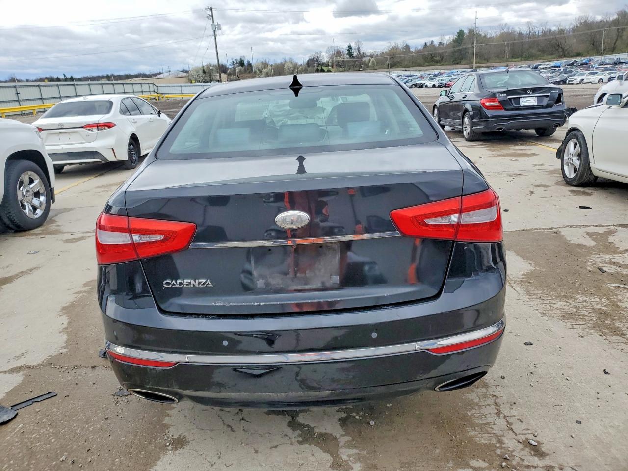 2014 KIA CADENZA PREMIUM photo 6