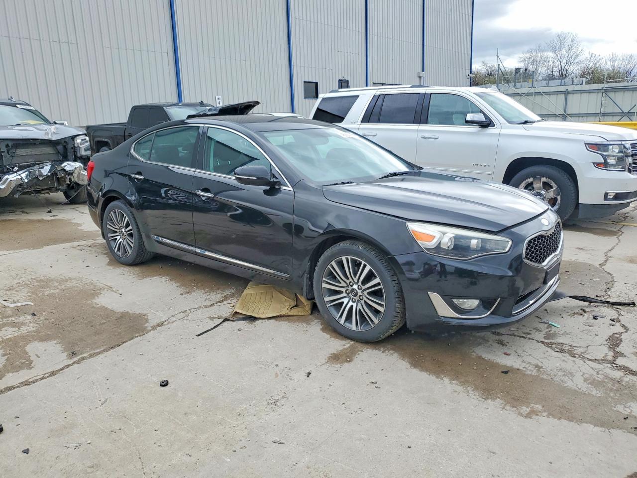 2014 KIA CADENZA PREMIUM photo 4