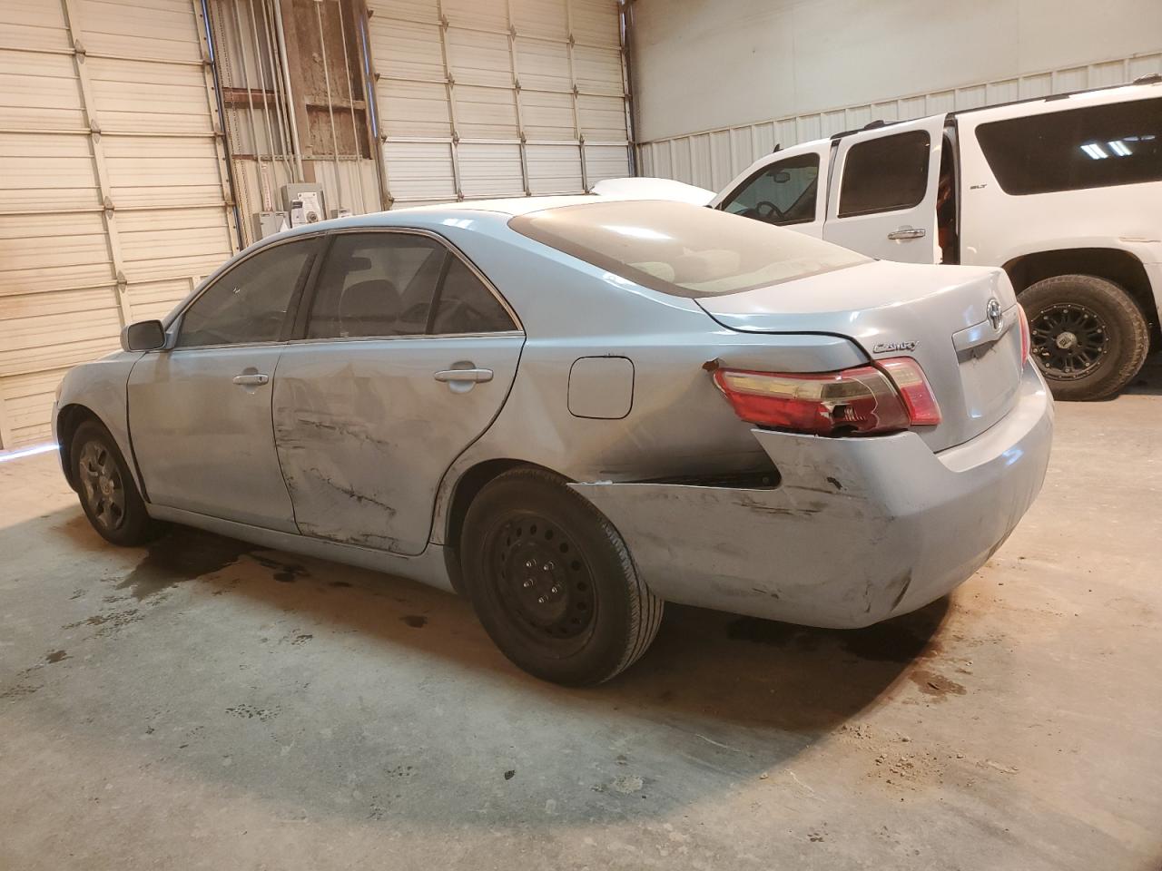 2009 TOYOTA CAMRY photo 2