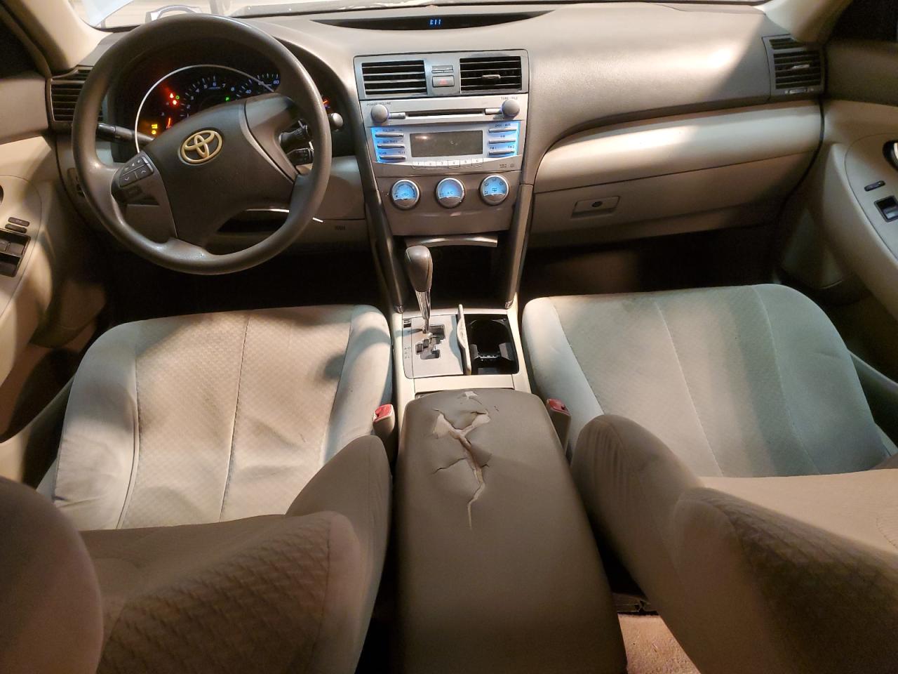 2009 TOYOTA CAMRY photo 8