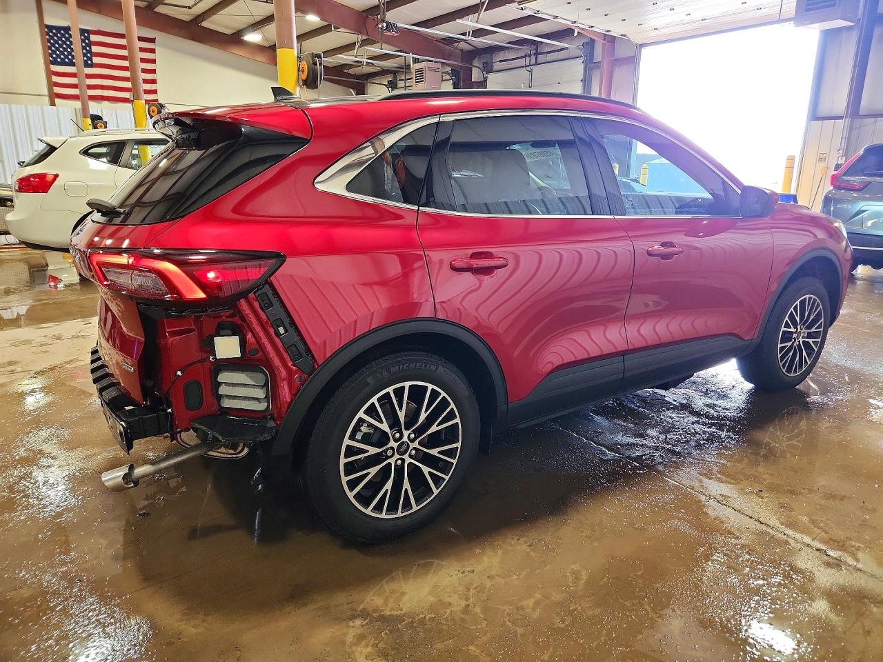 2025 FORD ESCAPE photo 3