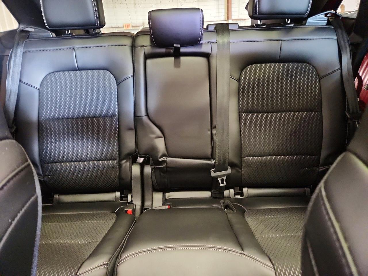 2025 FORD ESCAPE photo 10