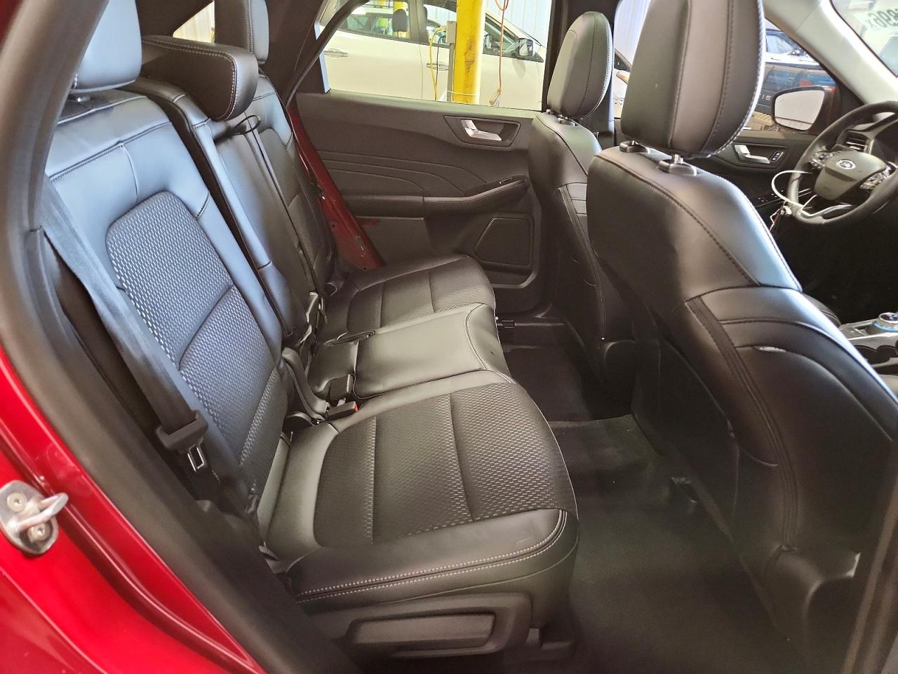 2025 FORD ESCAPE photo 11