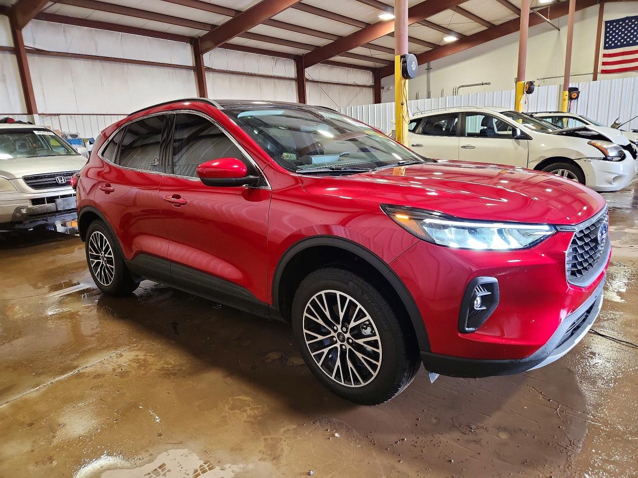 2025 FORD ESCAPE photo 4