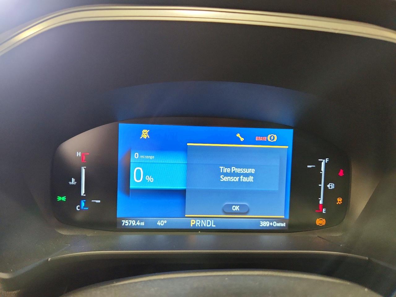 2025 FORD ESCAPE photo 9