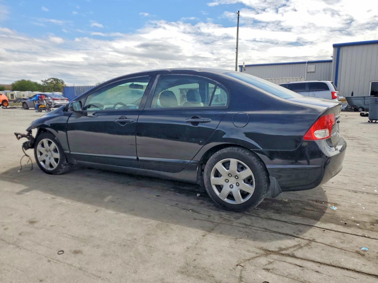 2010 HONDA CIVIC LX photo 3