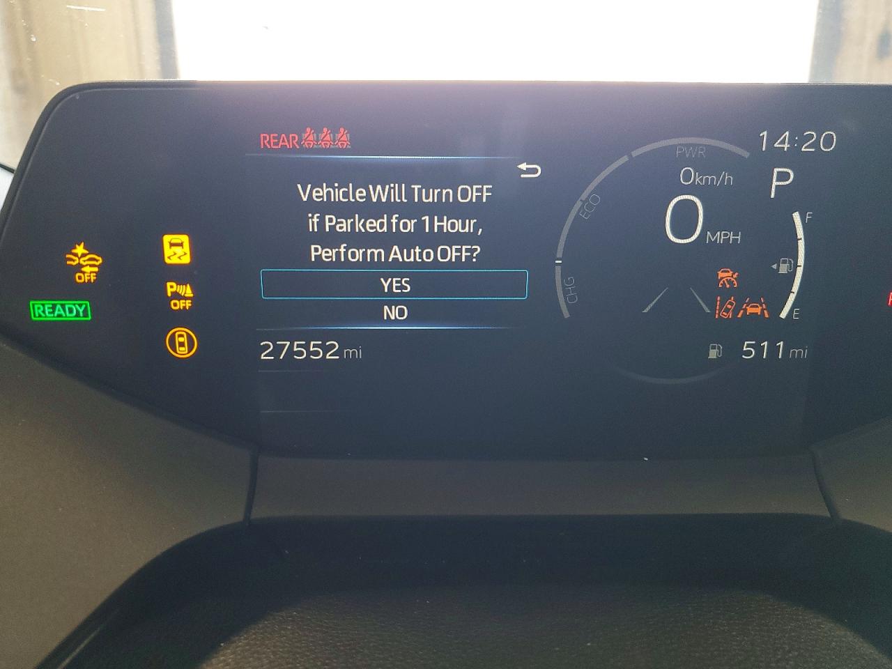 2025 TOYOTA PRIUS LE photo 9