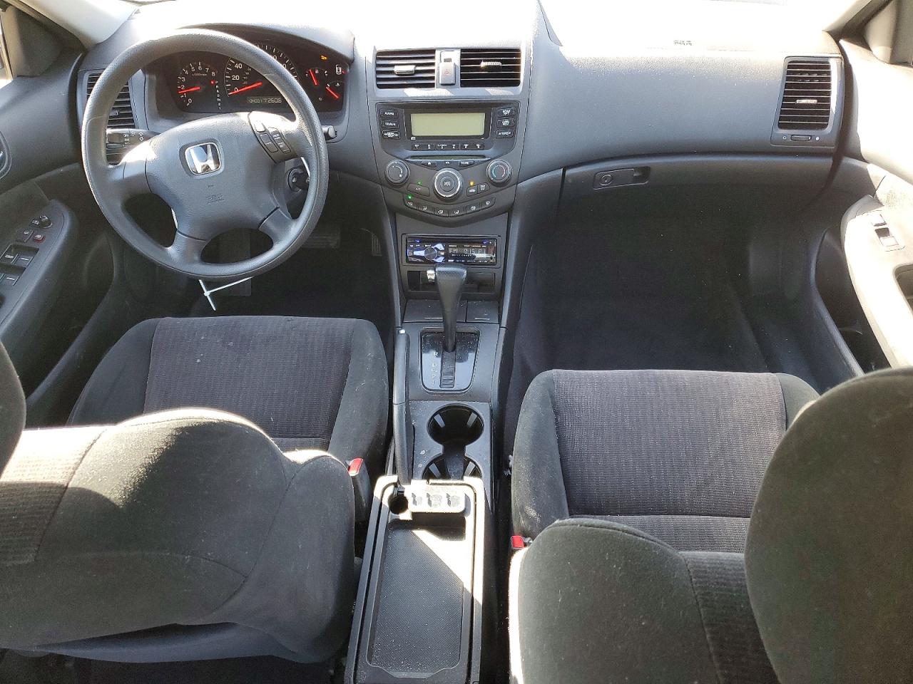 2005 HONDA ACCORD LX photo 22
