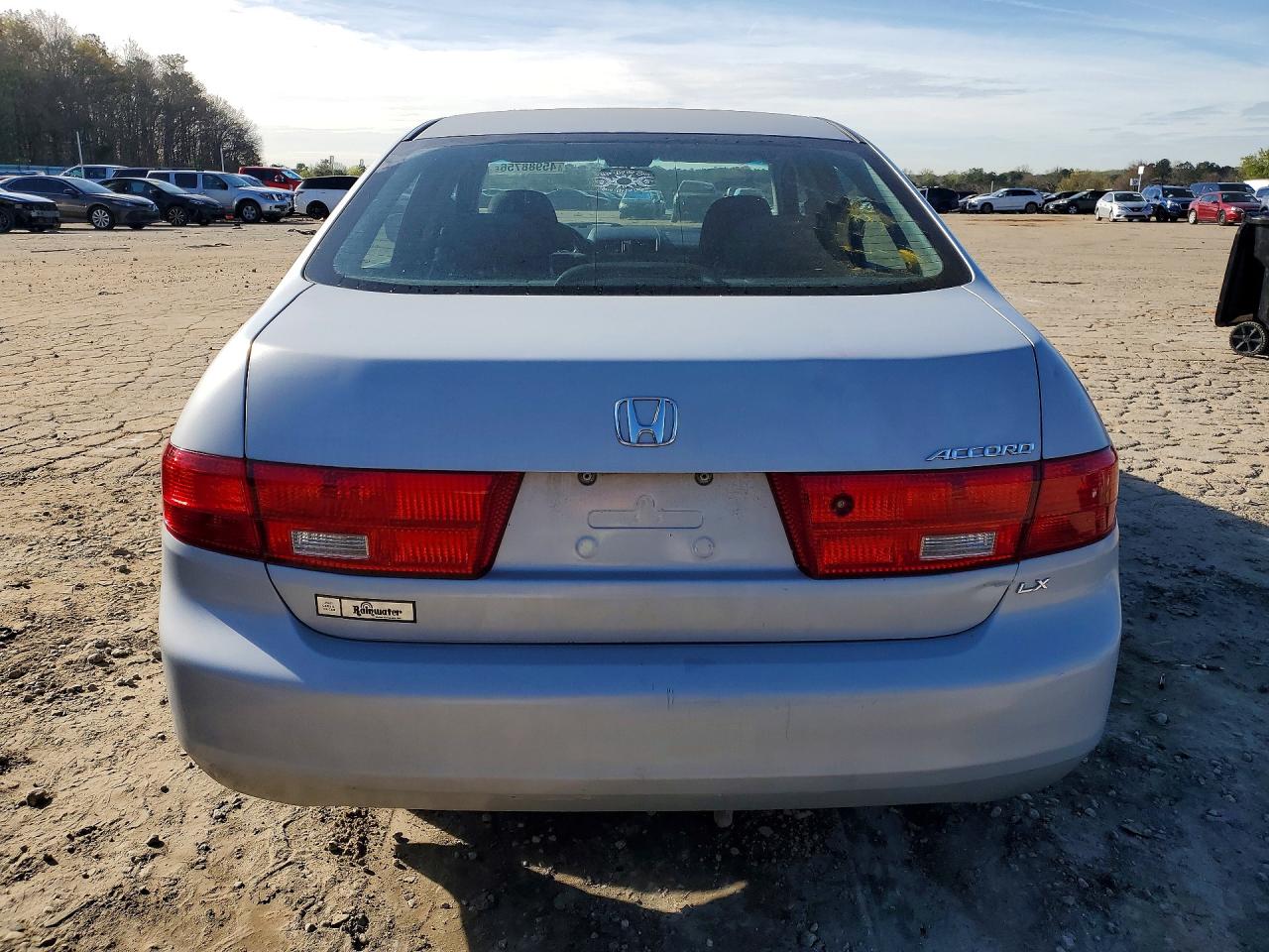 2005 HONDA ACCORD LX photo 16