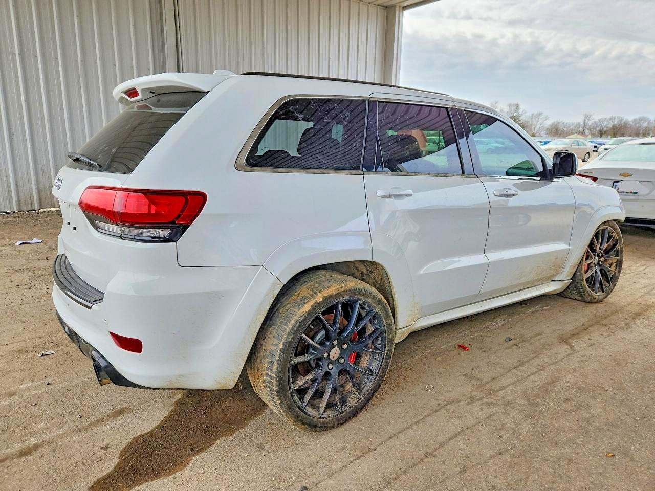 2014 JEEP GRAND CHEROKEE SRT-8 photo 3