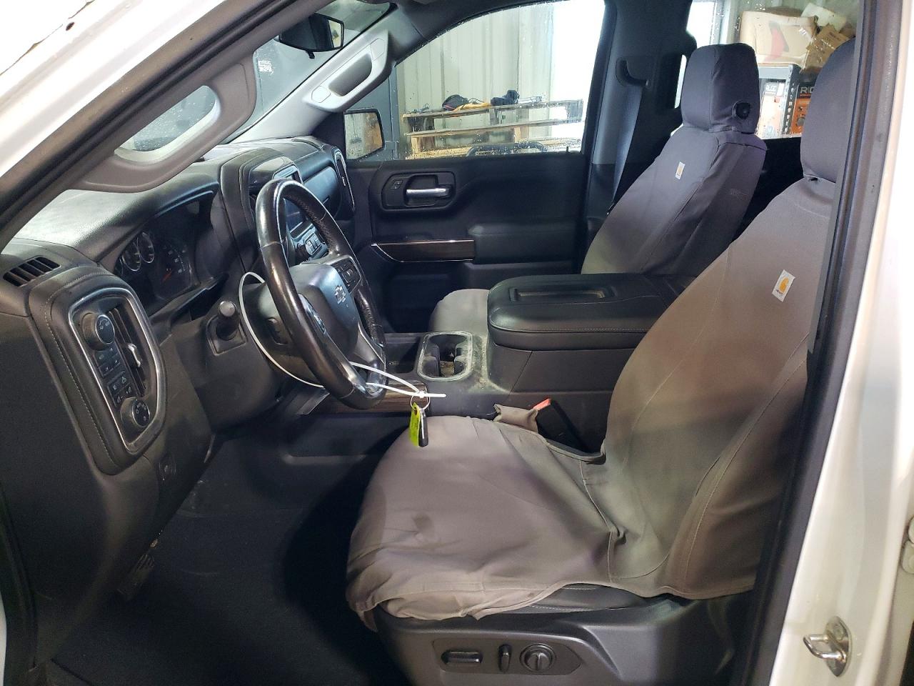 2020 CHEVROLET SILVERADO K1500 RST photo 19