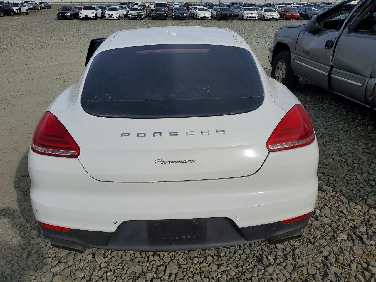 2016 PORSCHE PANAMERA 2 photo 16