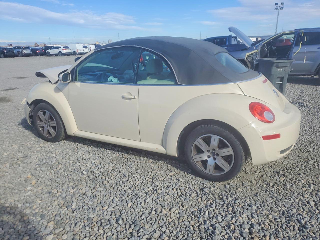 2006 VOLKSWAGEN NEW BEETLE CONVERTIBLE OPTION PACKAGE 1 photo 2
