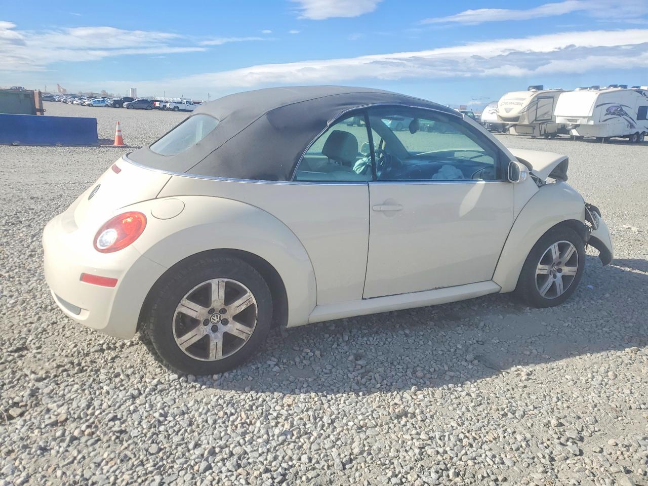 2006 VOLKSWAGEN NEW BEETLE CONVERTIBLE OPTION PACKAGE 1 photo 3