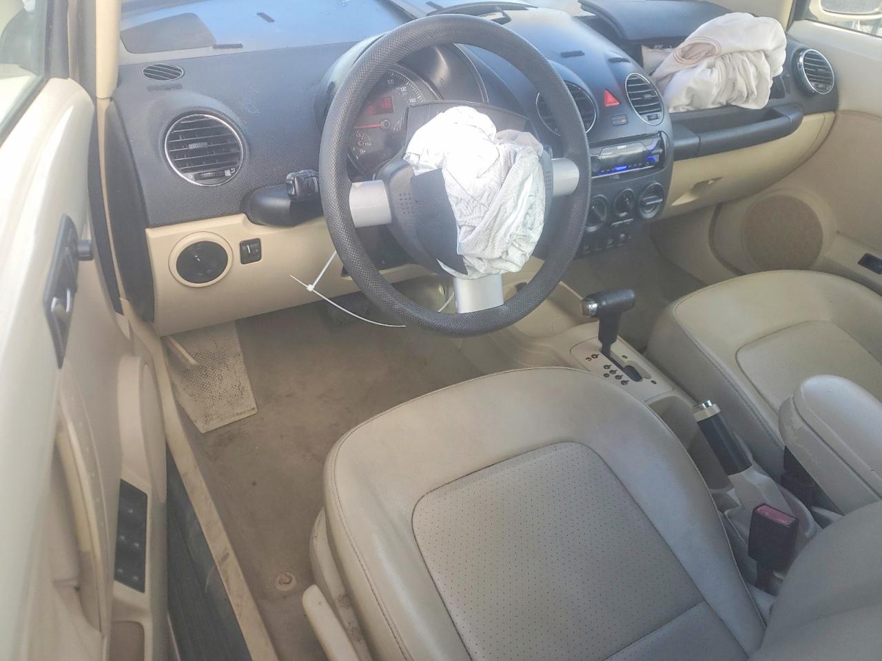 2006 VOLKSWAGEN NEW BEETLE CONVERTIBLE OPTION PACKAGE 1 photo 8