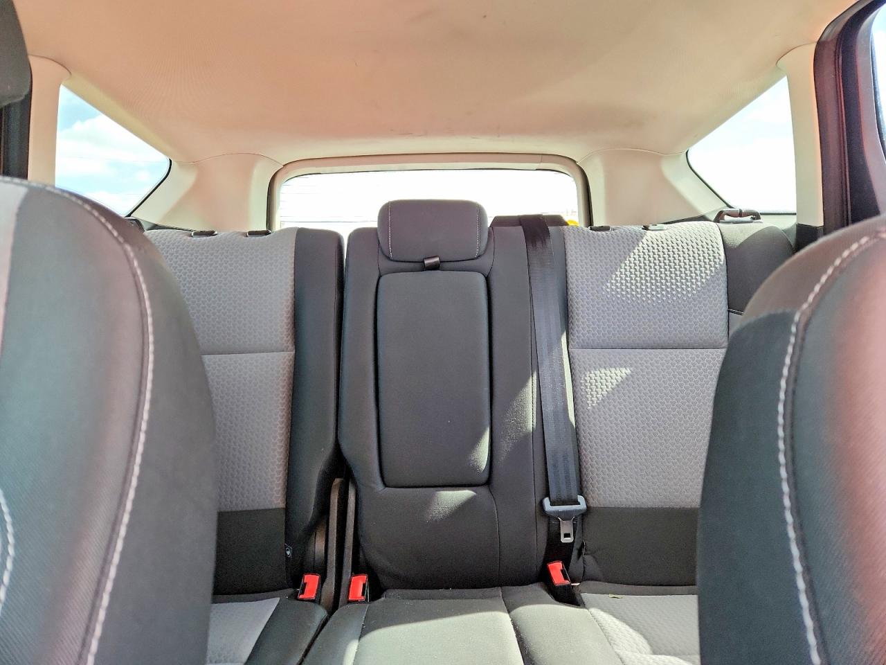 2017 FORD ESCAPE SE photo 19