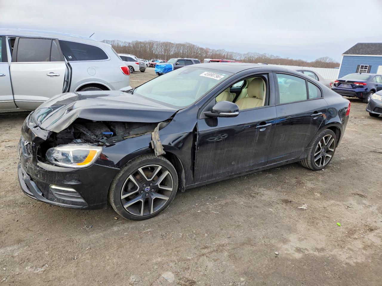2017 VOLVO S60