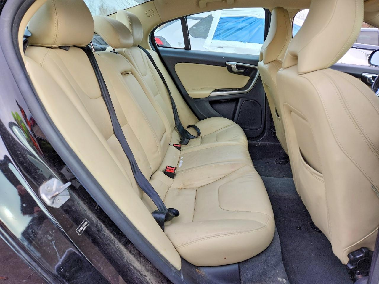 2017 VOLVO S60 photo 19