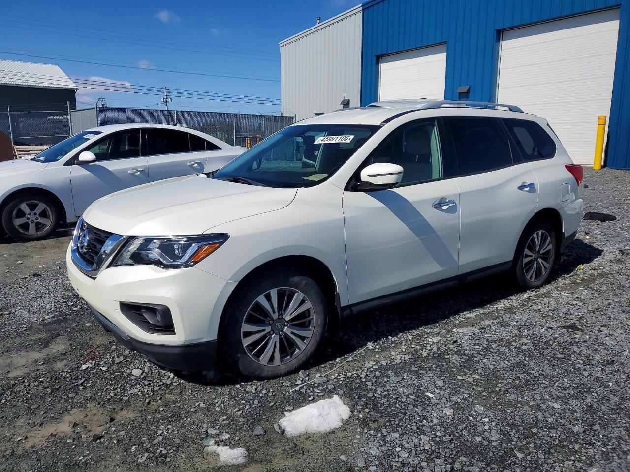 2017 NISSAN PATHFINDER