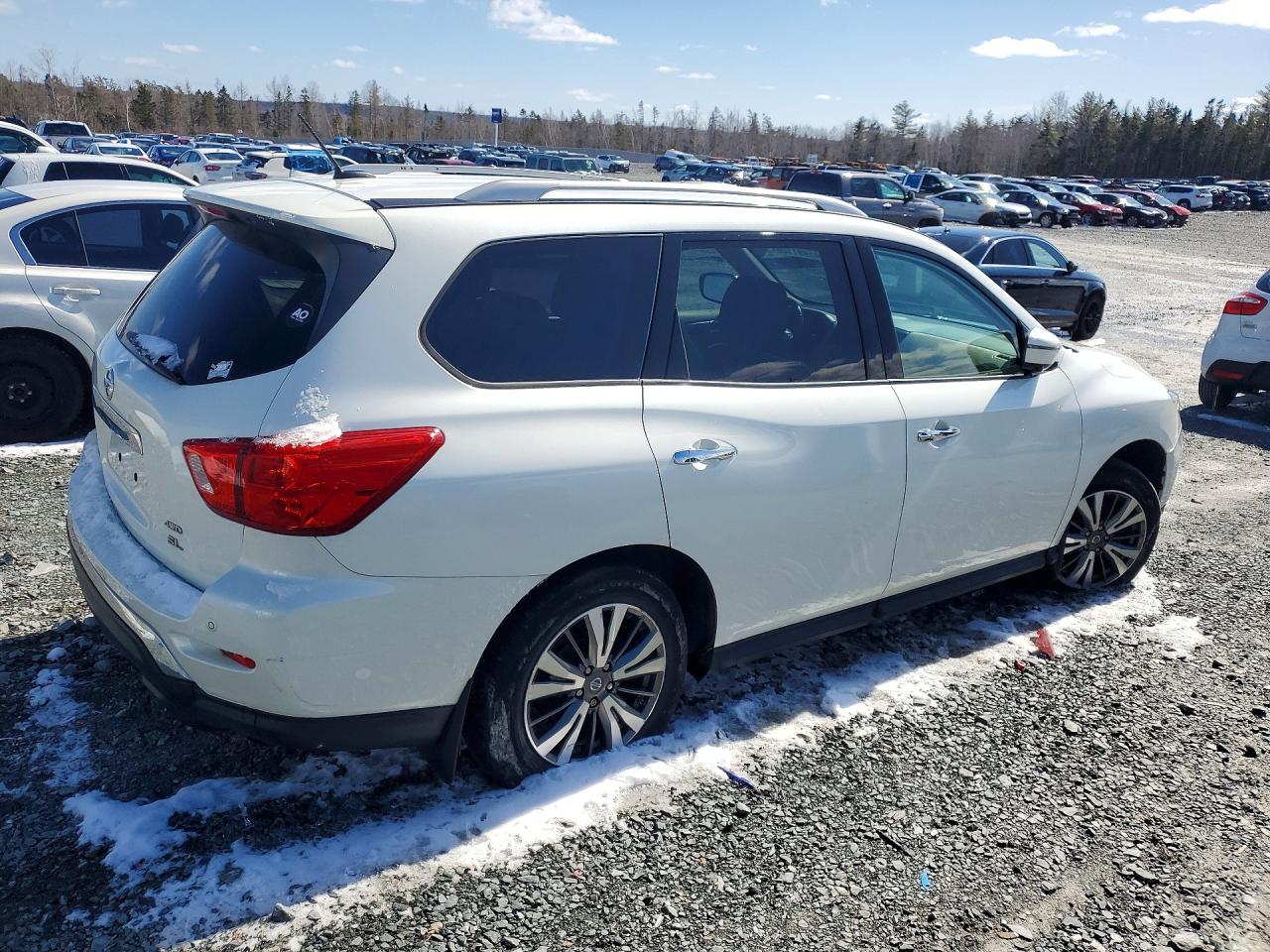 2017 NISSAN PATHFINDER S photo 3