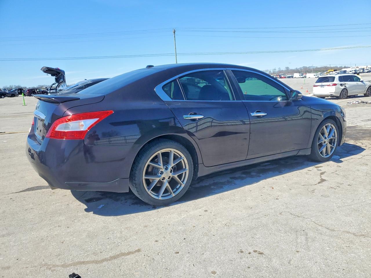 2010 NISSAN MAXIMA 3.5 S photo 3