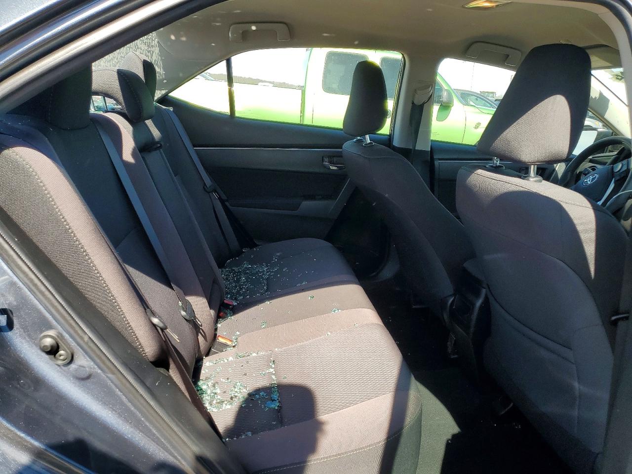 2019 TOYOTA COROLLA LE photo 28