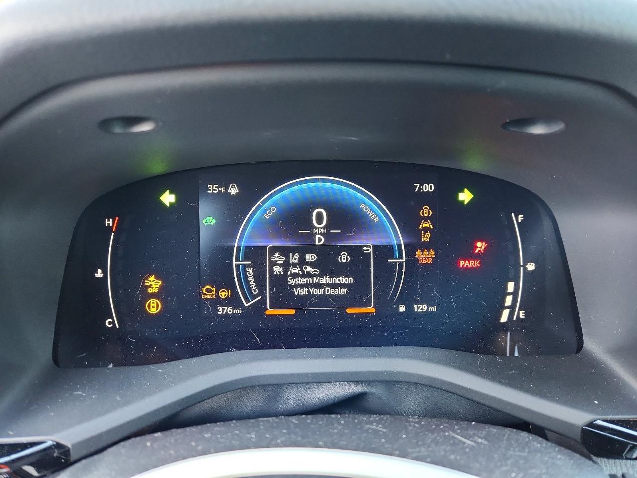 2026 TOYOTA CAMRY LE photo 9
