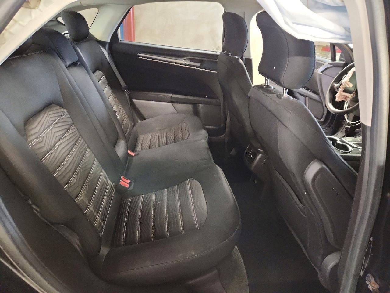 2016 FORD FUSION SE photo 10