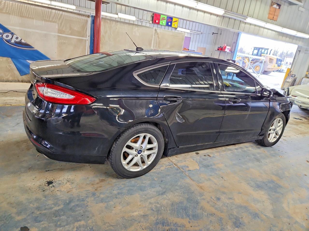 2016 FORD FUSION SE photo 3