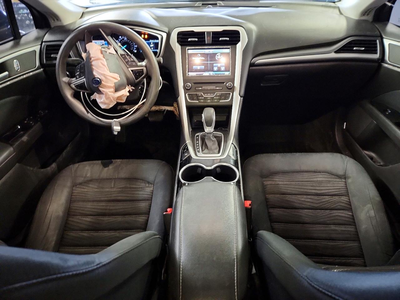 2016 FORD FUSION SE photo 8