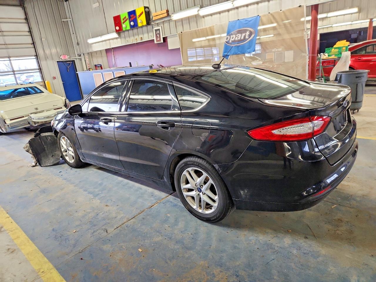 2016 FORD FUSION SE photo 2