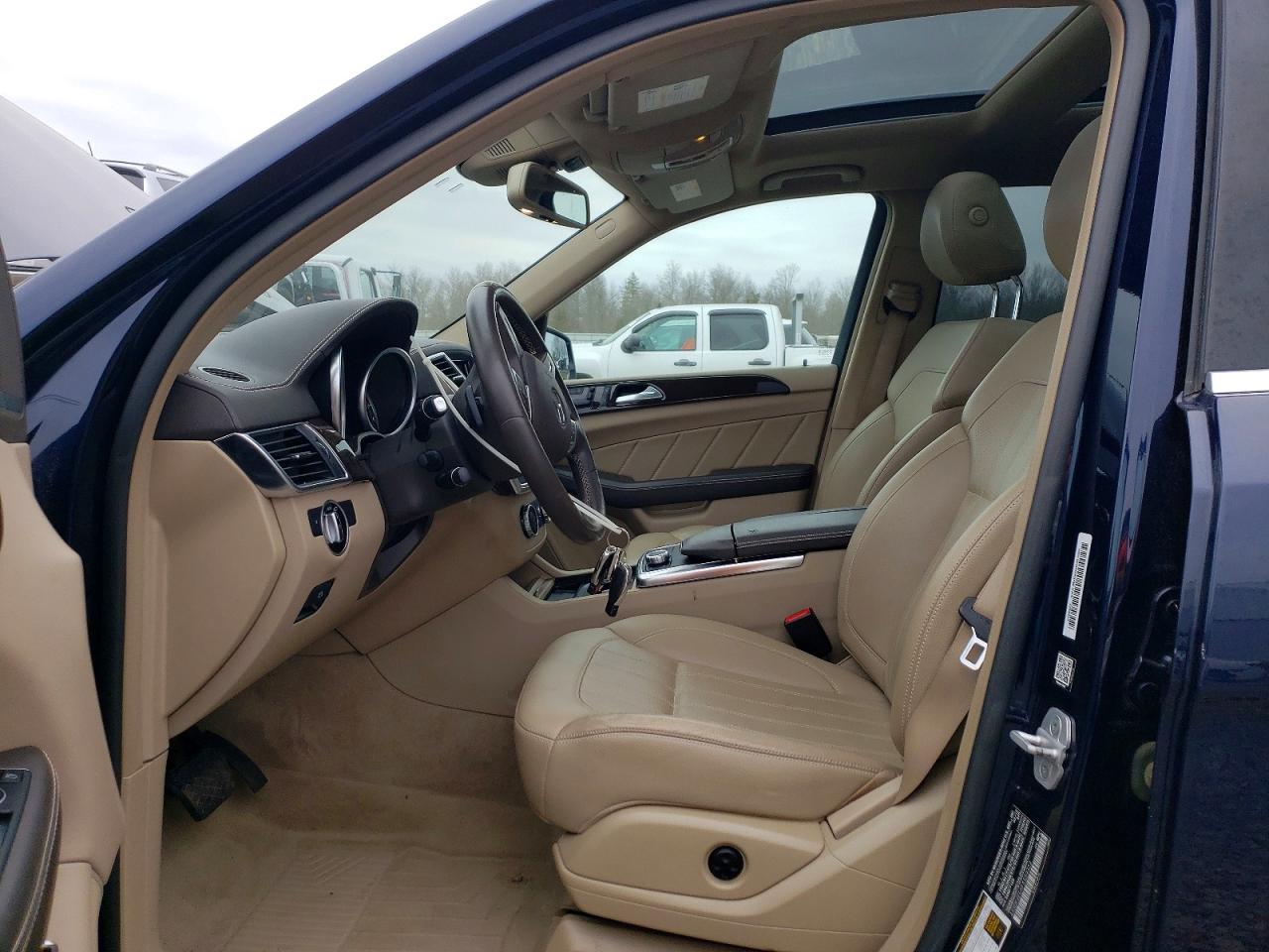 2015 MERCEDES-BENZ GL 350 BLUETEC photo 13