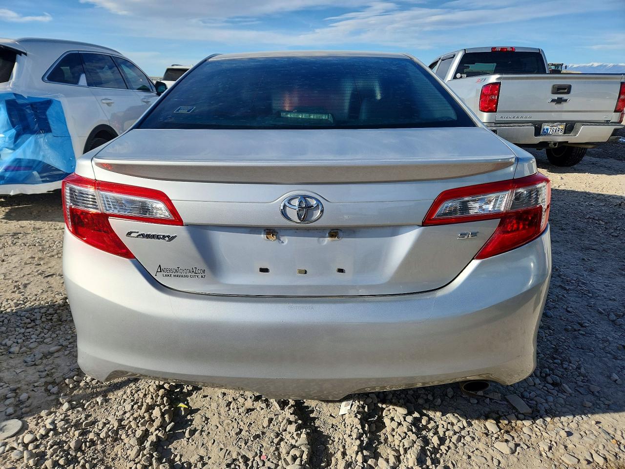 2012 TOYOTA CAMRY SE photo 16